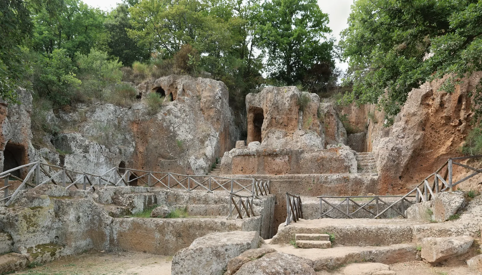 Ildebranda Tomb (Sovana Necropolis)