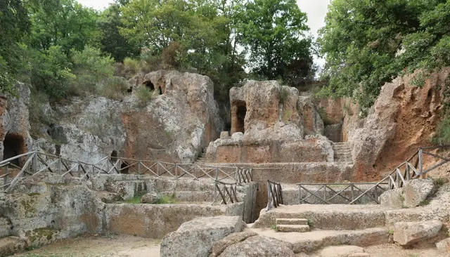Ildebranda Tomb (Sovana Necropolis)