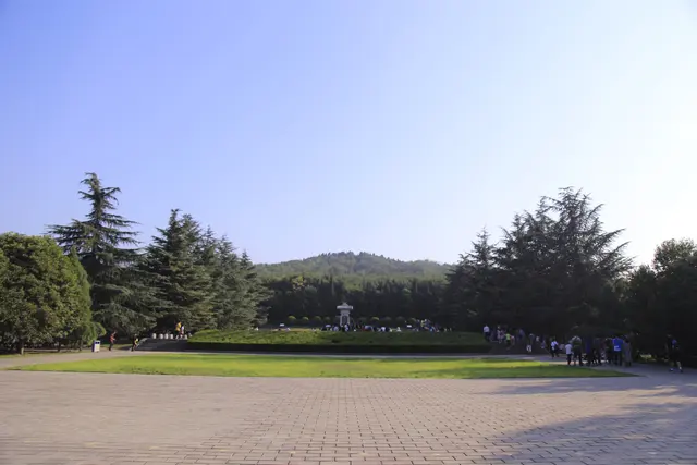 Mausoleum of Qin Shi Huang